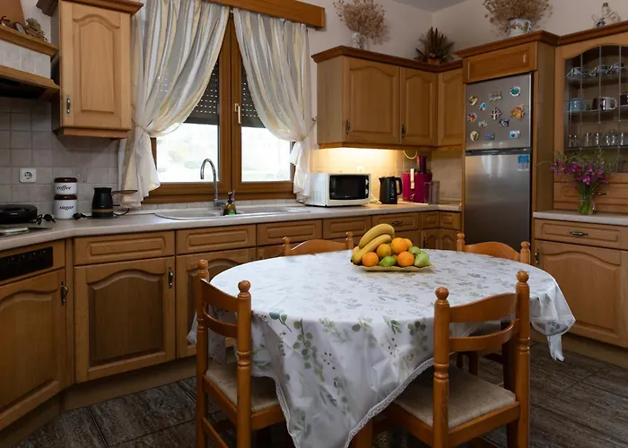 Antonis بيت للعطل